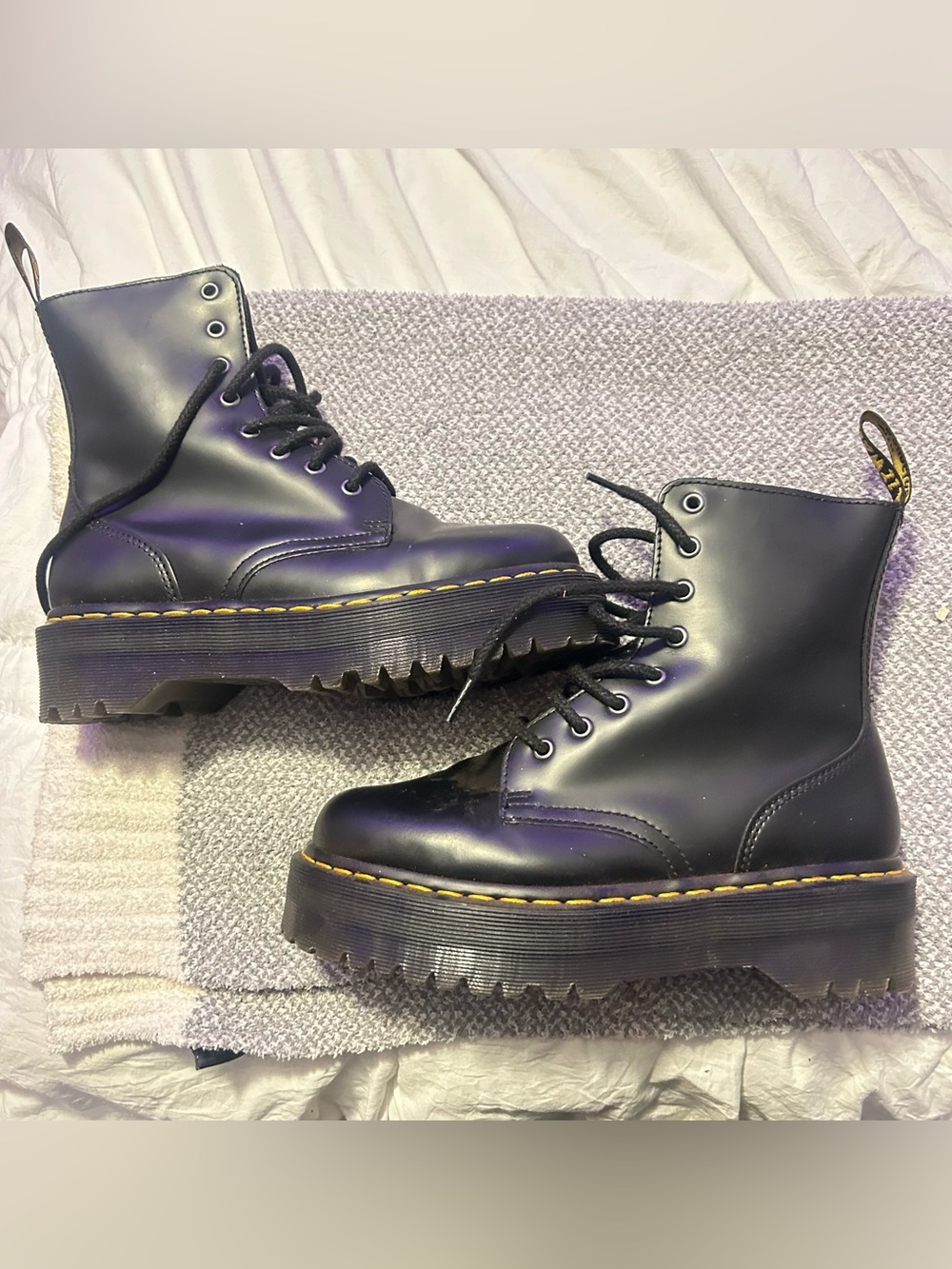 Dr. Martens JADON BOOT
SMOOTH LEATHER
PLATFORMS